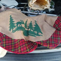 BEAUTIFUL NEW LARG TREE SKIRT 5 FINAL PRICE LOOK MY POST TONS ITEM