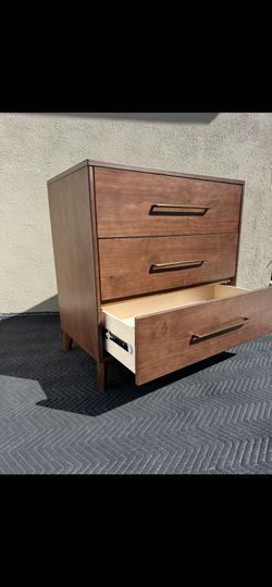 Dresser/ 3 Drawer Dresser/ Furniture/ Closet/ Tv Stand/ Clothes/ New 