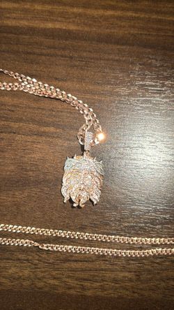 Rose gold chains and Jesus pendant