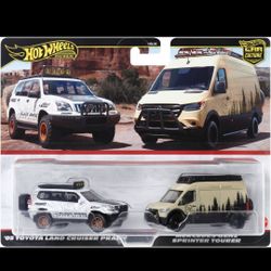 Hot Wheels Premium 2-Pack – Toyota Land Cruiser Prado & Mercedes Sprinter TourerBrand new, never opened.
Clean card and blister, no damage.
Premium se