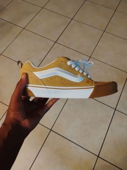 Vans knu skool