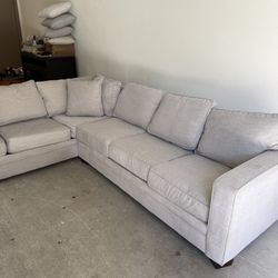 Haverty's Gray Sectional Sofa Pet/Kid Friendly Pick Up Only