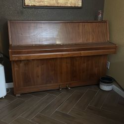 Samick Piano
