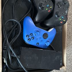 Xbox One with Controllers