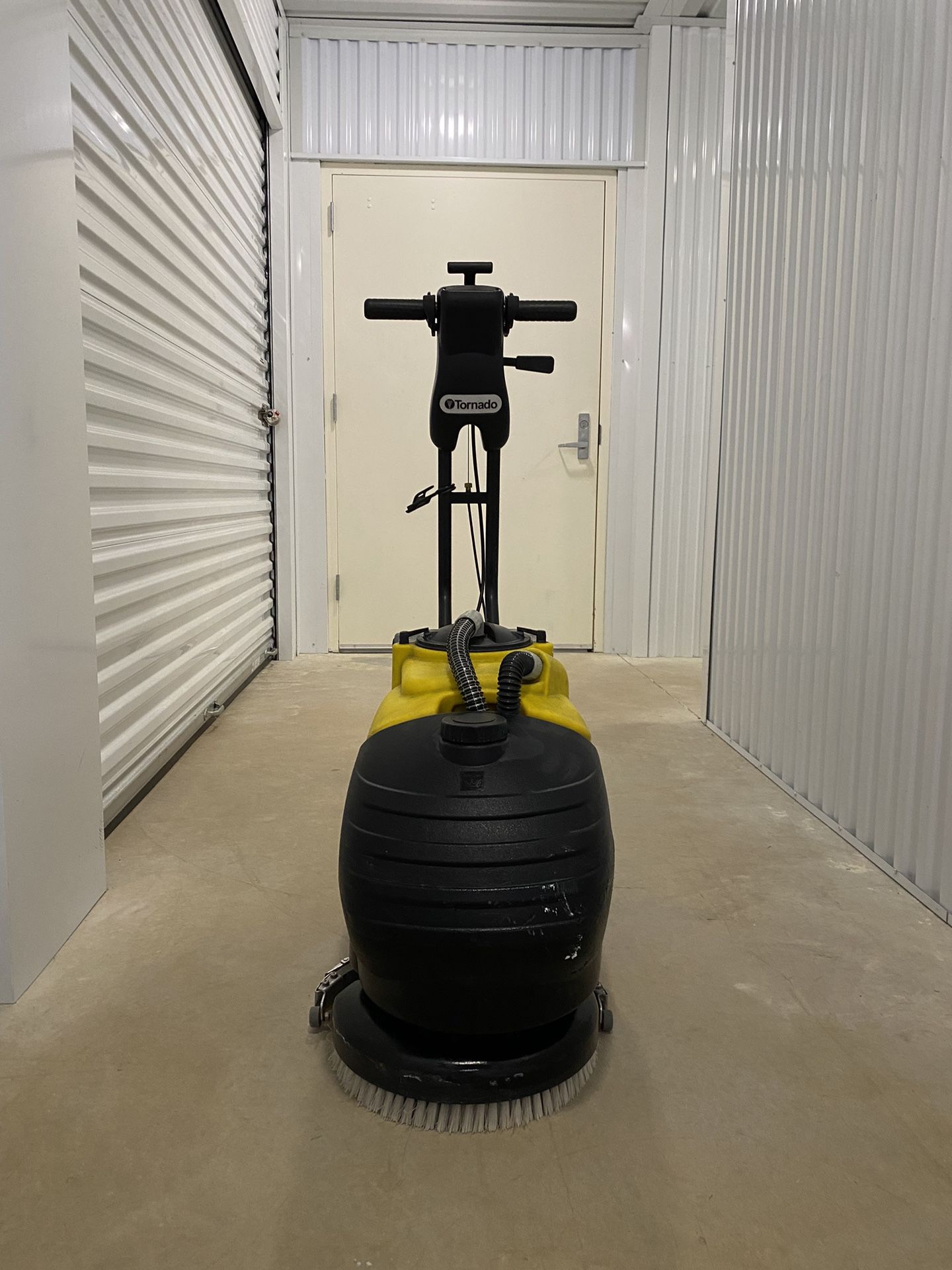 Tornado Compact Cordless 99414 BD14/4 Walk-Behind Battery Automatic Scrubber