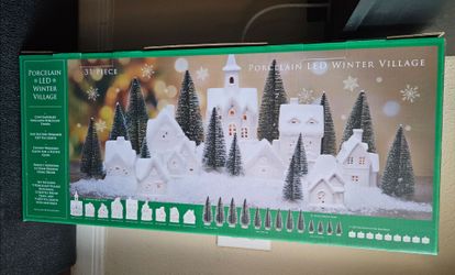 31 Piece Porcelain LED Winter Village- New never used