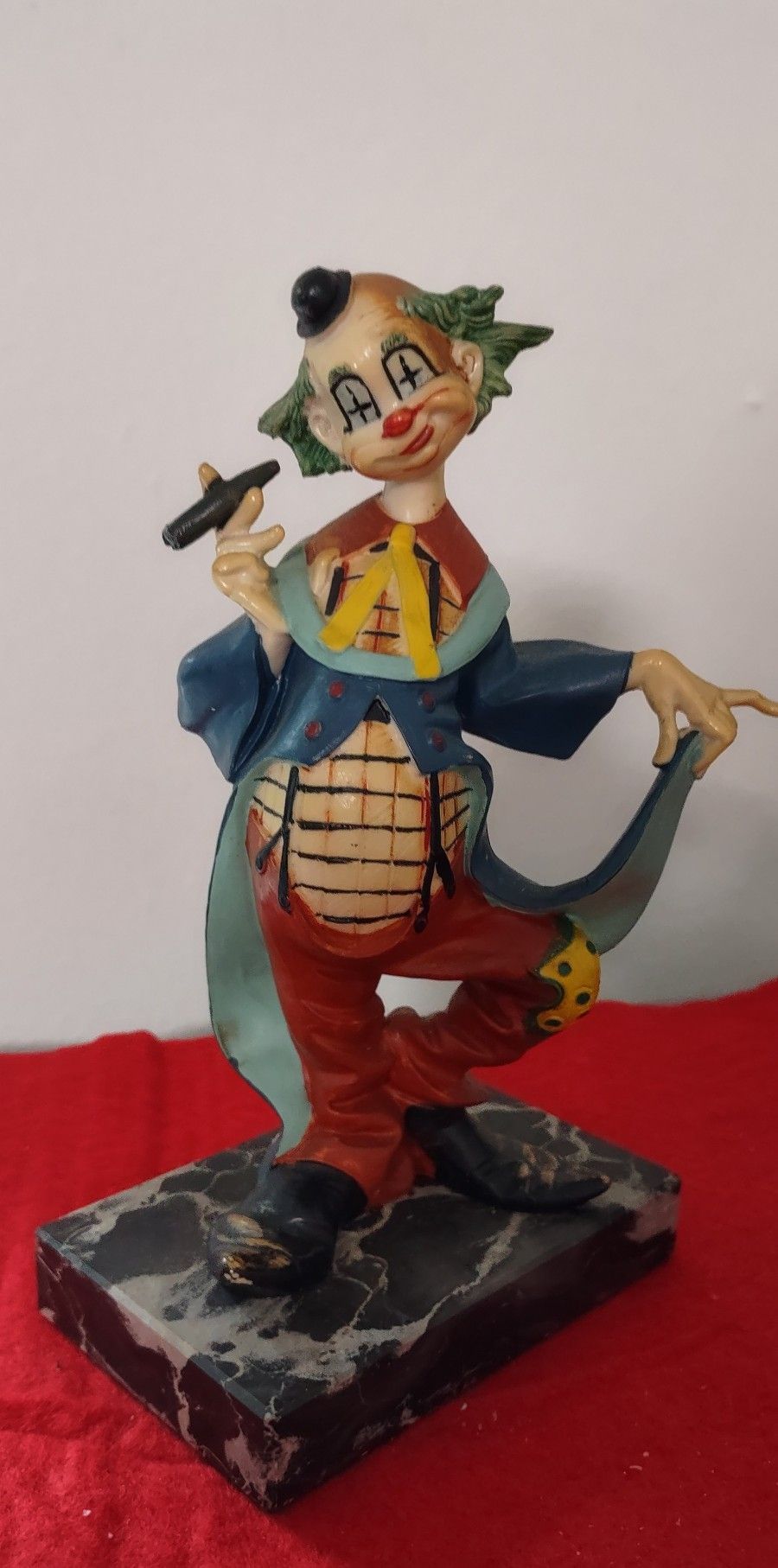 Vintage Clown Figurine. Genuine Carrara Marble. Fontanini Depose Italy 941. Smoking Clown. Gift for Vintage Lovers. Circus Theme Decor.