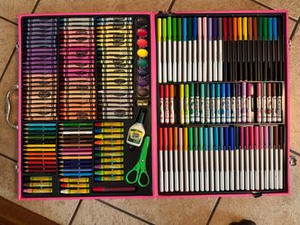Art set with pink case