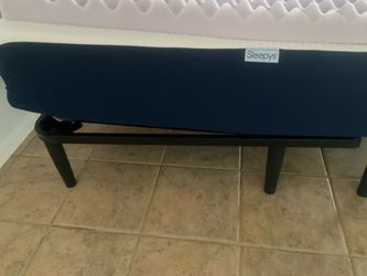 QUEEN MATTRESS