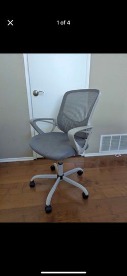  Gray Mesh Ergonomic Office Chair – White/Gray Frame 