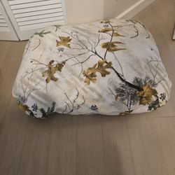 Dog Bed New Handmade X Large 34x28x6 Inches