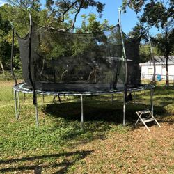 14 Feet Trampoline With Net