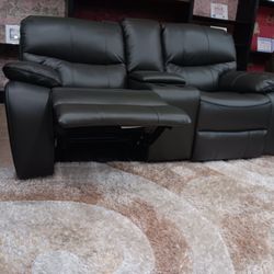 *Relocation Sale!!!*---Floor Model Madrid Gray Leather Reclining Loveseat---Only $599!!!---Delivery/Store Pickup😉