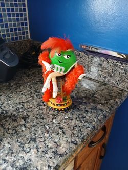M&M Glamorous Green
