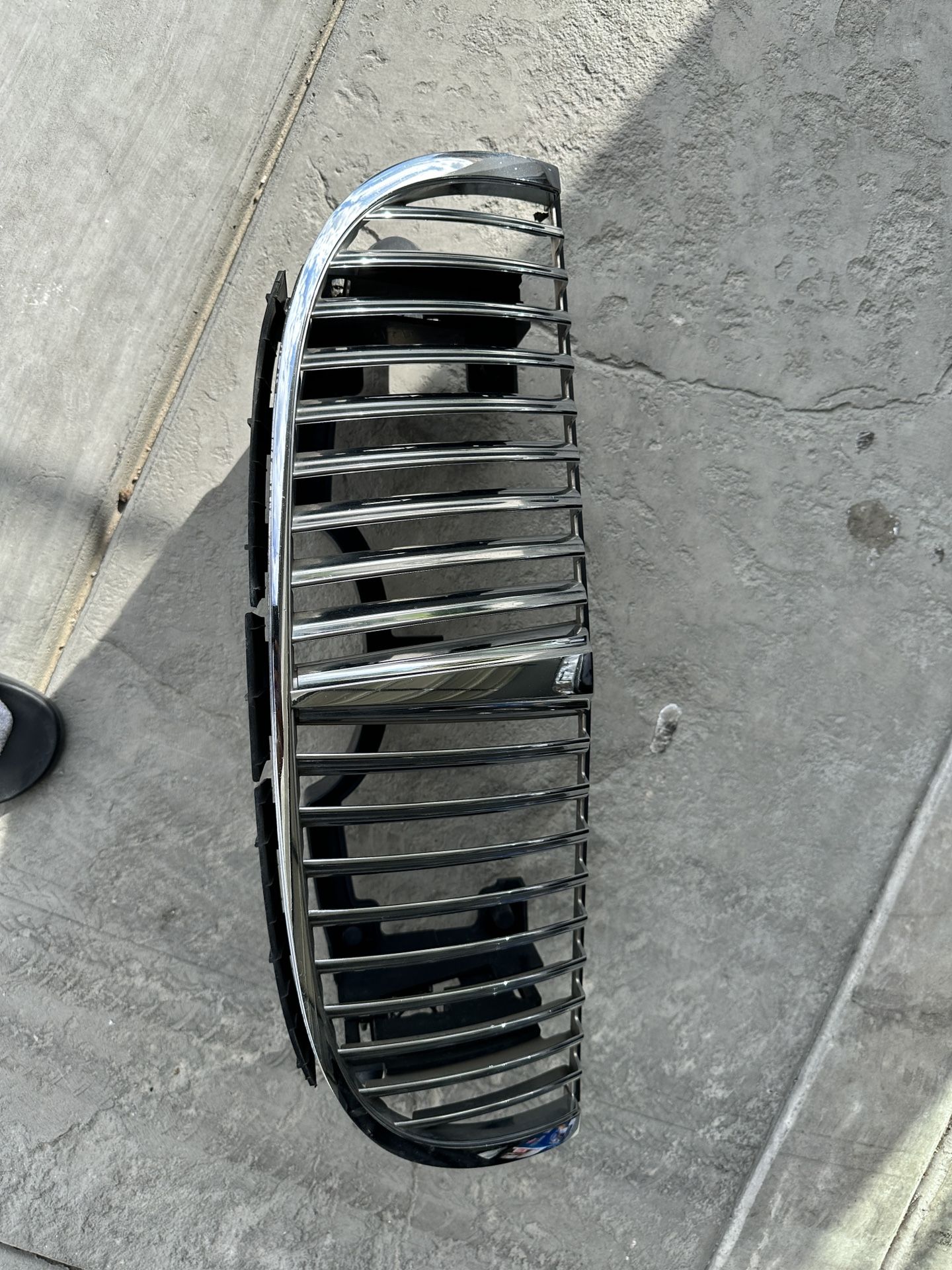 1(contact info removed) Lincoln Town Car Grill