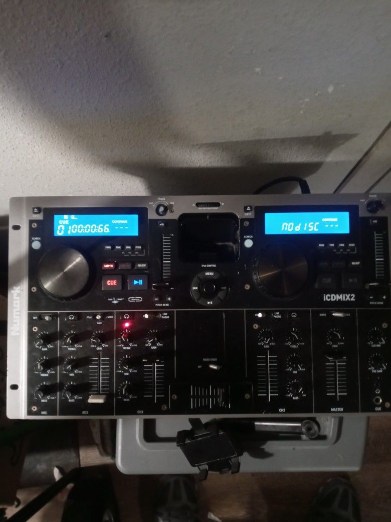 Numark iCDMIX2 Dual 2 Channel System CD iPod DJ Controller Integrated Mixer