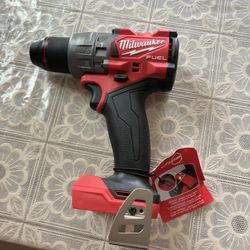 M18 Milwaukee Fuel  Hammer Drill/ Driver 