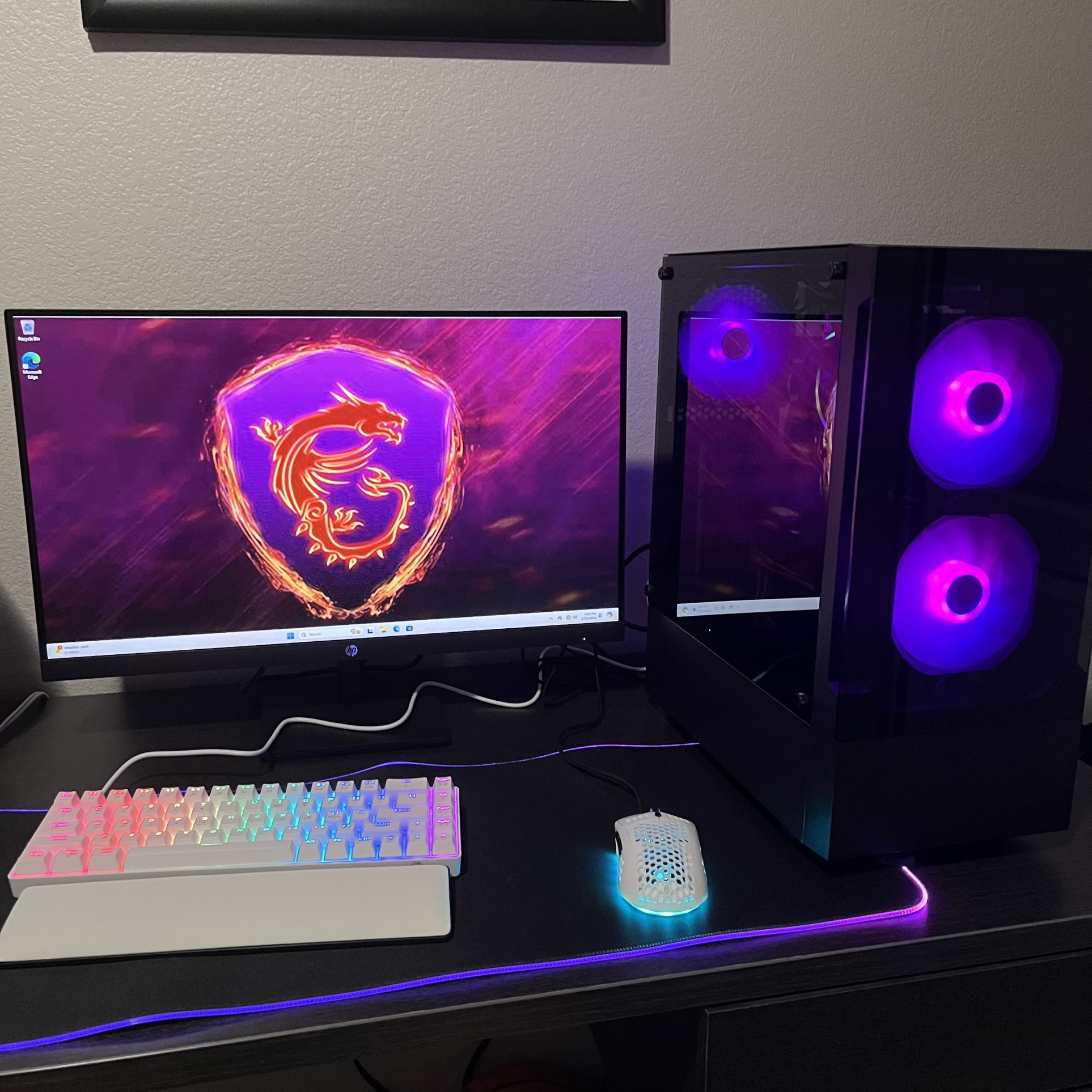 *SALE* High End RGB Gaming PC + Full Setup Included 