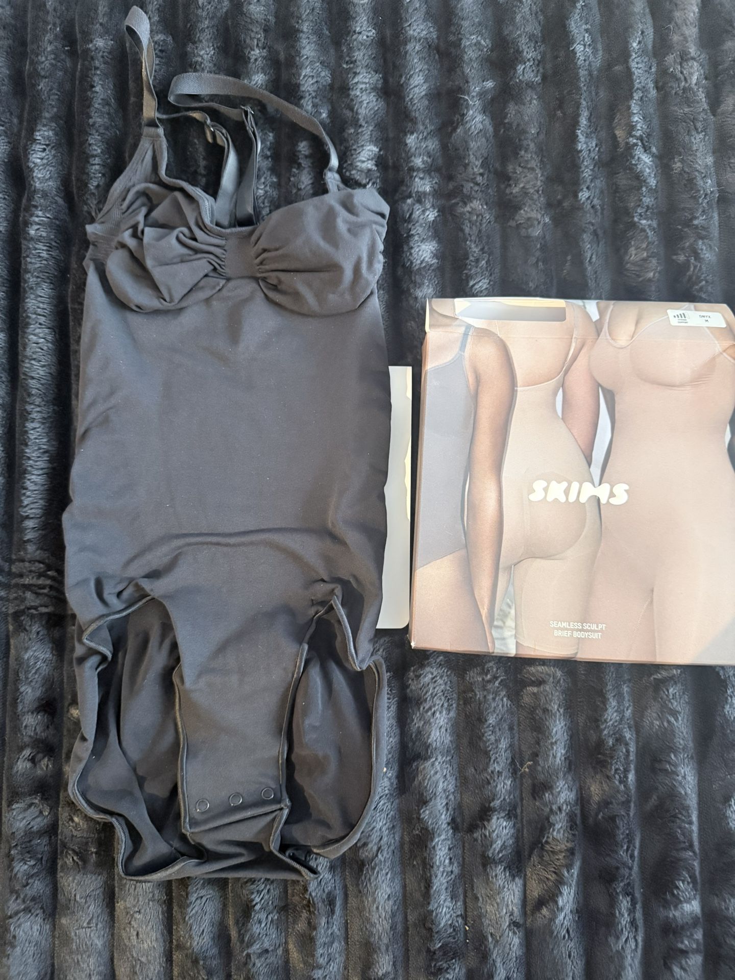 Skims SEAMLESS SCULPT BRIEF BODYSUIT