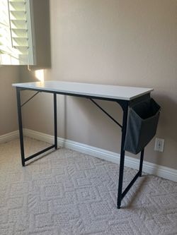 40” Modern Desk - Ready for Pickup!