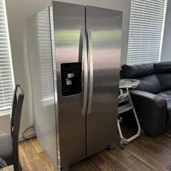 Brand New -Whirlpool Refrigerator 