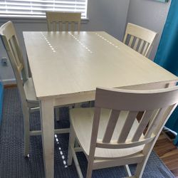Dining Room Table 