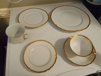 White and Gold Trim Porcelain China Dinnerware Set