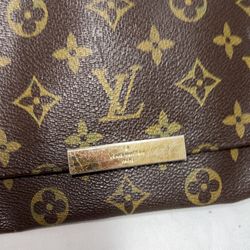 Cross Body LV Dupe for Sale in South River, NJ - OfferUp