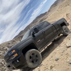 2016 Chevy Silverado 2500 Diesel Miles 98,000