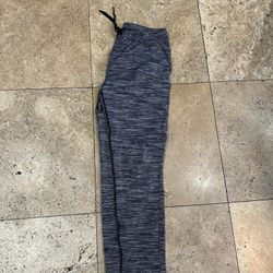Lululemon Size 8 Jet Pants 