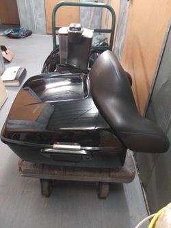 Black Tour Pack With Seat