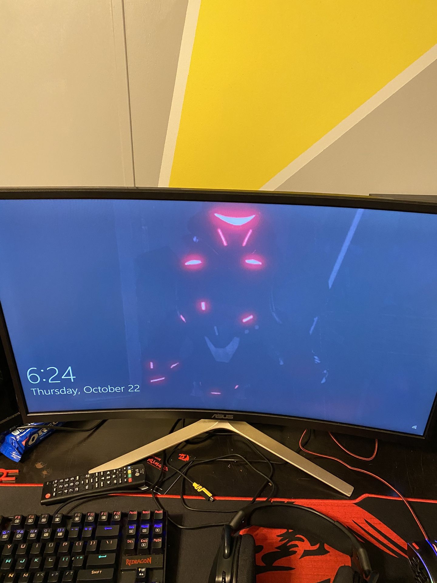 31.5 curved eye care gaming monitor
