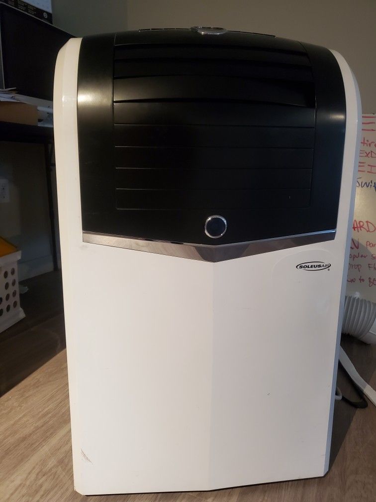 SOLEUS AIR Air Conditioner Model HcB-P13HP-D