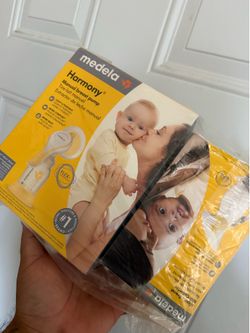 Medela Hand pump and Milk Collector