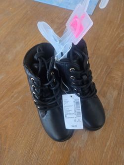 Toddler Booties size 8