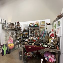 Small Business At Peddlers Mall In Apache Junction 