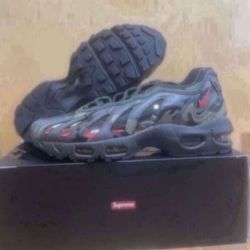 Supreme Nike Air Max 96  Dark Army Speed Red Clear Size 8.5 Brand New