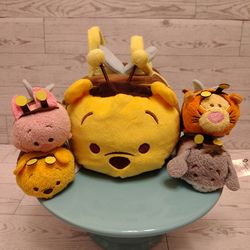 Disney Winnie the Pooh tsum tsum bumblebee set
