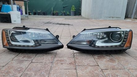 Mk6 Jetta GLI OEM HID Headlights