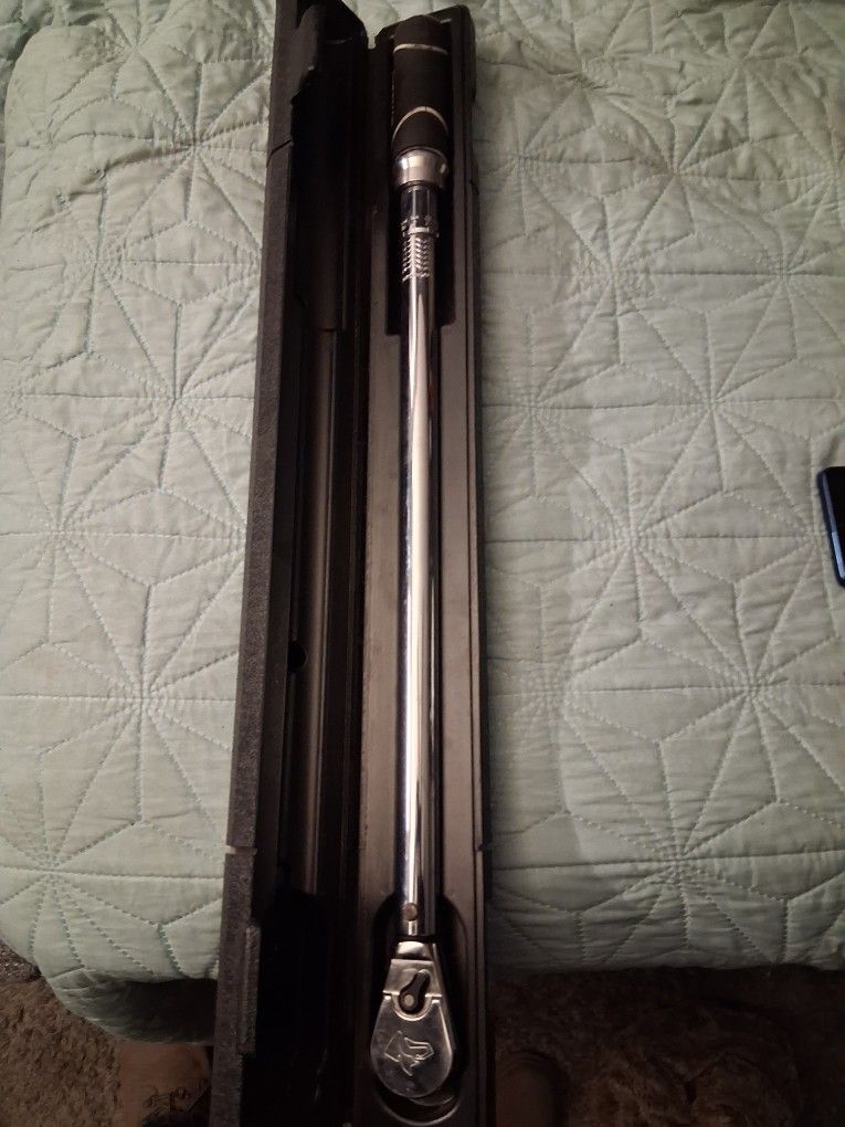 Husky Torque Wrench