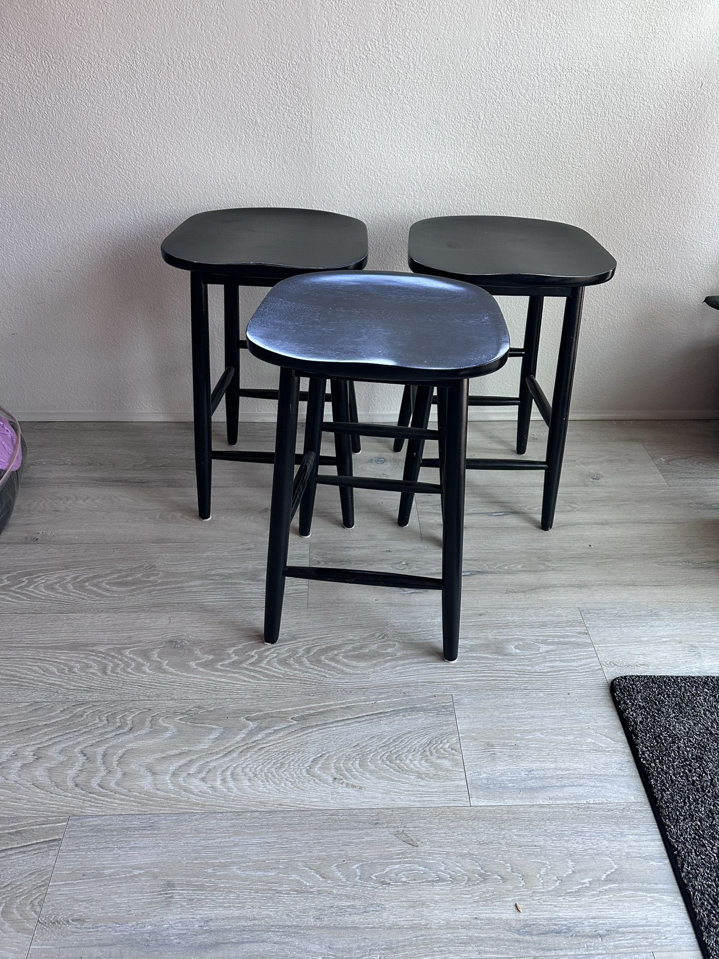 Stools/seats