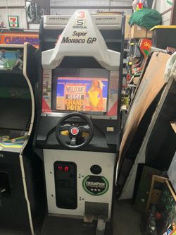 Super Monaco GP arcade machine