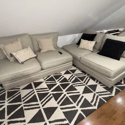 Raymour & Flanigan Couch 