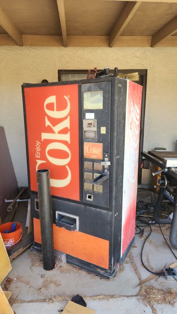 80s Coke Machine