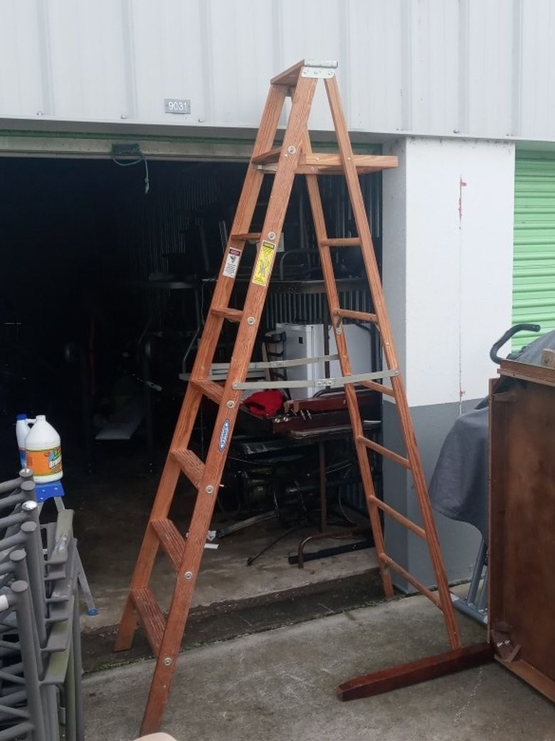 Werner 8 Foot Wooden Step Ladder