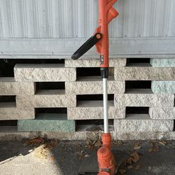 Black+Decker BESTA510 14 in. 120 V Electric String Trimmer