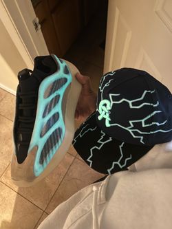 Sz 10 Selling Together ONLY! $120 FIRM NO TRADES