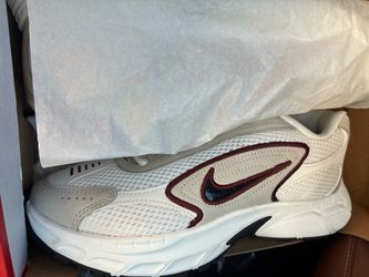 Nike Kids Size 5Y brand new