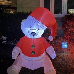 4' Self Inflating Christmas BEAR Indoor/ Outdoor Decoration Inflatable  Like New check more pictures