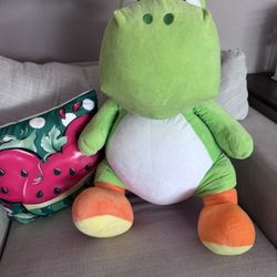 Giant Yoshi Plush! From Carnival Game! Over 3 Feet Tall!